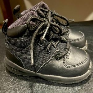 Kids Nike boots
